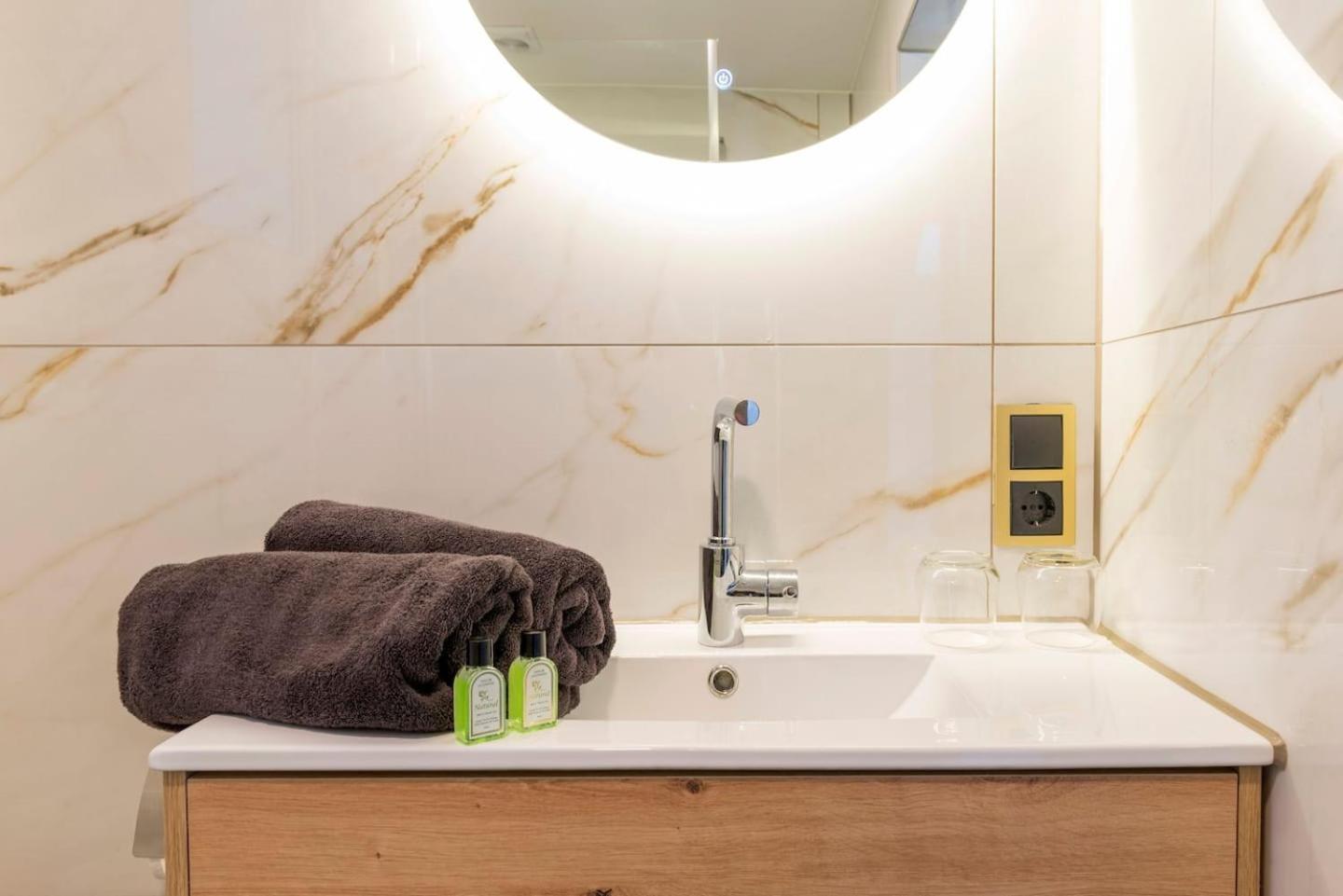 Lovely Suite Newly Renovated Тилбург Экстерьер фото